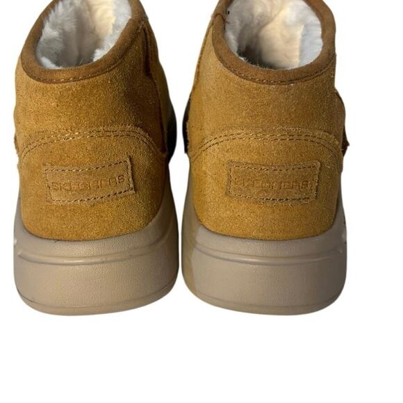Sketchers Women Ankle Slip Bootie Camel Brown Shearling Snow Suede Boot size 7 - Picture 7 of 8